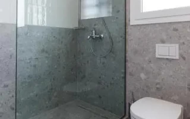 Flat 3 bedrooms 1 bathroom - Athens - photo 4