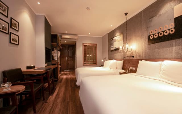 Bespoke Trendy Hotel Hanoi - photo 2