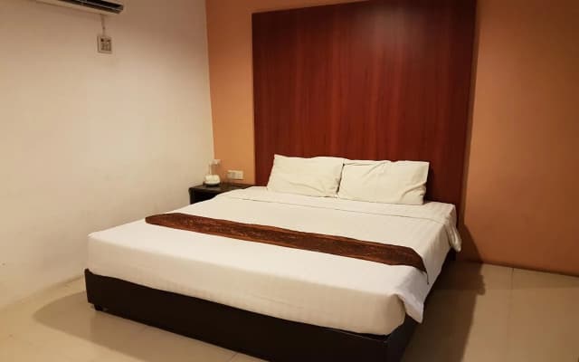 Coco Town Inn - photo 2