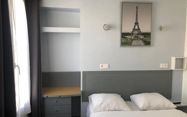 Hotel Clauzel - photo 2