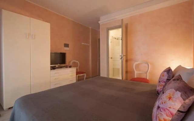 Ela Guest House - photo 3