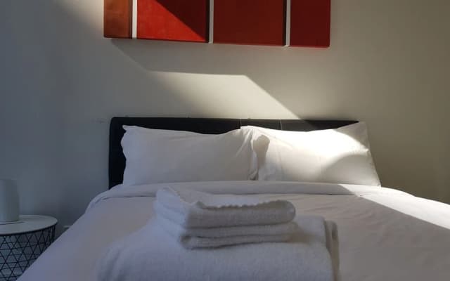 Docklands Style Apartment with 2 Bedroom 1008N - photo 3