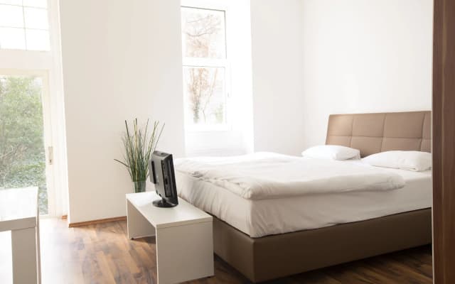 Grand Central Apartments - photo 2