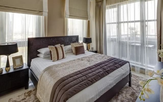 One Perfect Stay - Standpoint Studio - photo 3