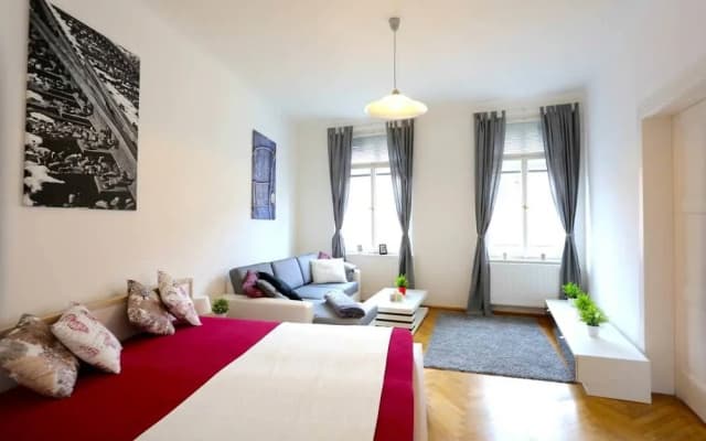 Large Wenceslas Square Apartment for 10 guests - photo 5