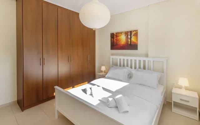 Urban Oasis with Acropolis Views by GHH - photo 2
