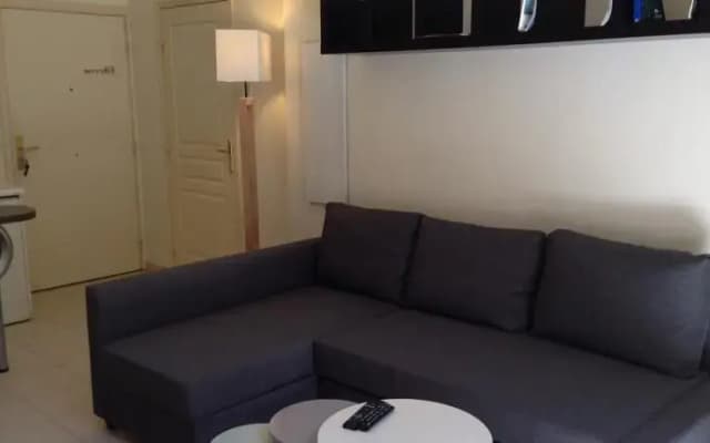 Studio 2 persons in Port of Nice district - photo 5