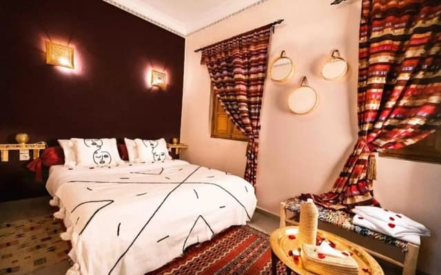 Riad Kiyanjana - photo 2