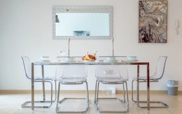 Marco Polo - Charming & Spacious 2BR Apt with Dubai Eye Views - photo 2
