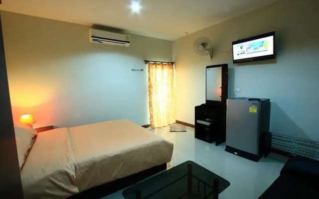 Baan Yuwanda Phuket Resort - photo 4