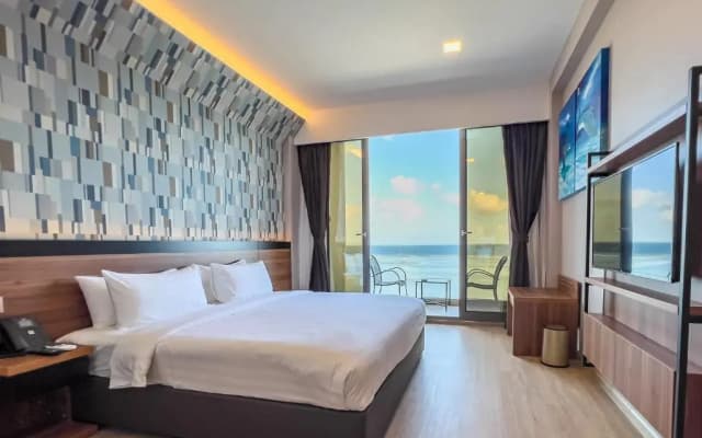 Triton Prestige Seaview and Spa Hotel - photo 4