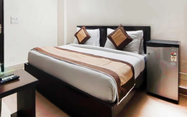 Charanpahari Hotel by OYO Rooms - photo 3