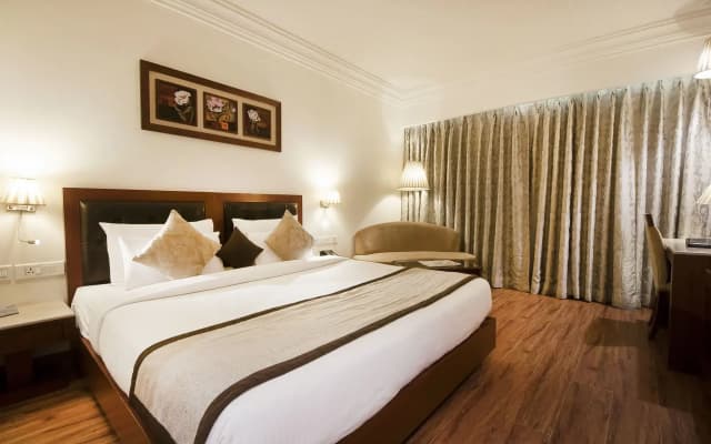 Hotel Regent Grand - photo 5