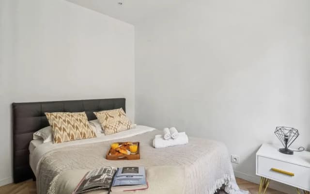 Modern Central Paris Flat by Les Halles - photo 2