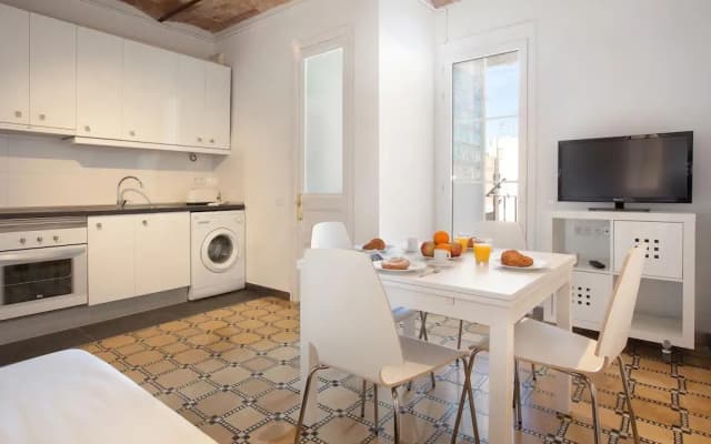 Barnapartments Basic Gracia - photo 5