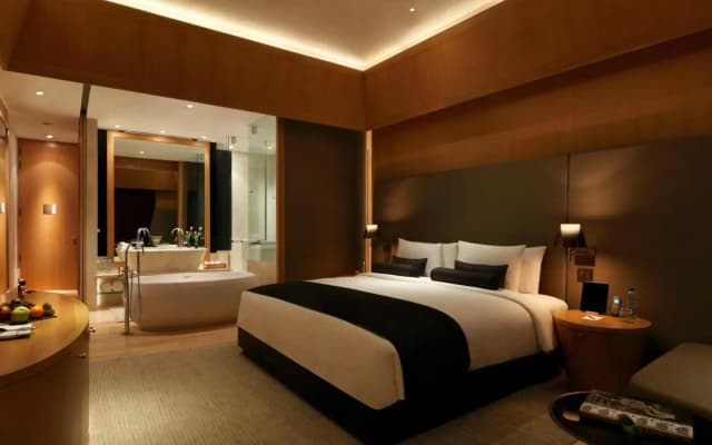 The Roseate New Delhi - photo 2