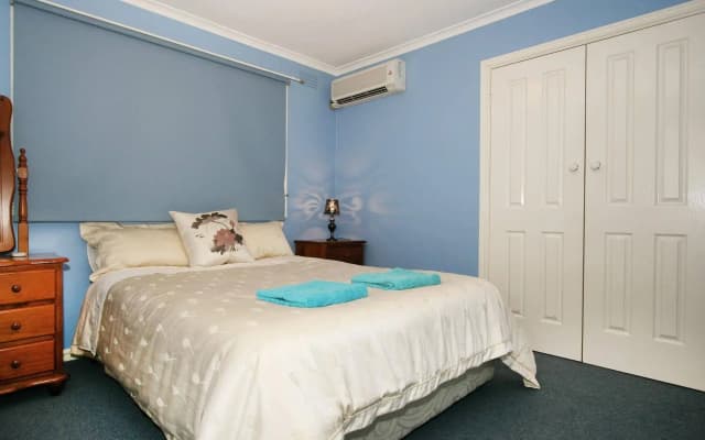 Roseland Holiday House - photo 3