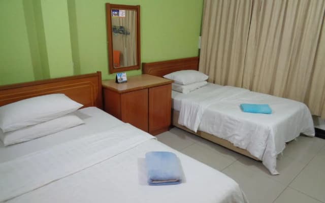 Mah Lanu Hotel - photo 3