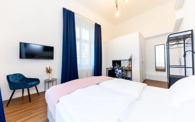 Adagio Downtown - MiniHotel - photo 4