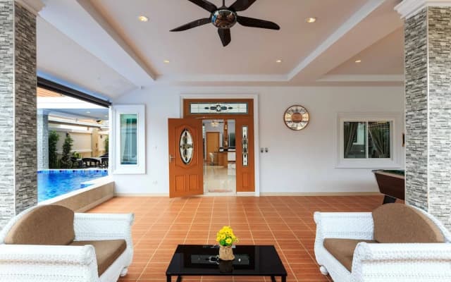 Gala Villa Pattaya - photo 2