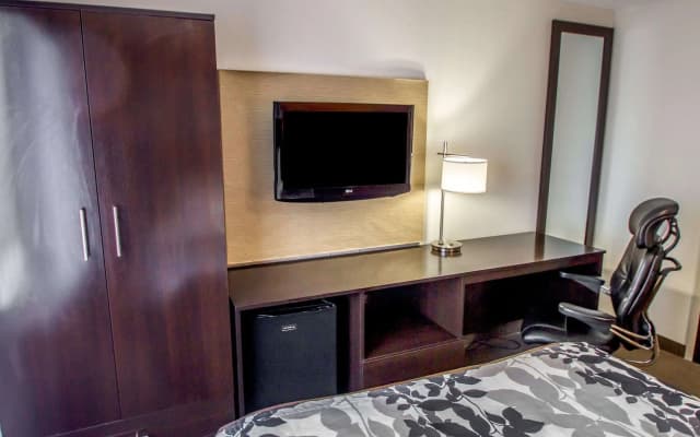 Sleep Inn JFK Airport Rockaway Blvd - photo 4