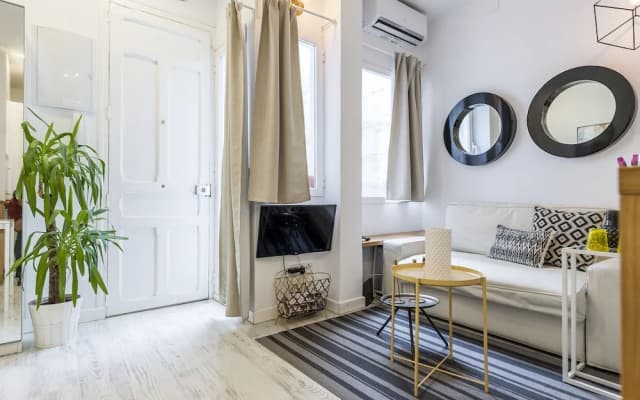Chic Apartment Lavapies I - photo 5