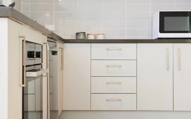 Chic, Modern, and Designer Apartment - photo 4