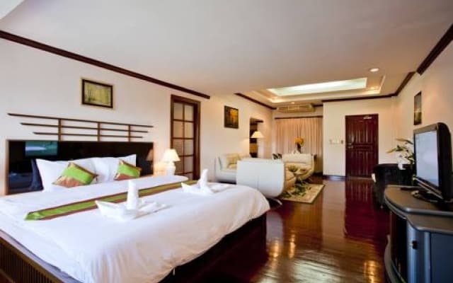 Phuket Nirvana Resort - photo 2