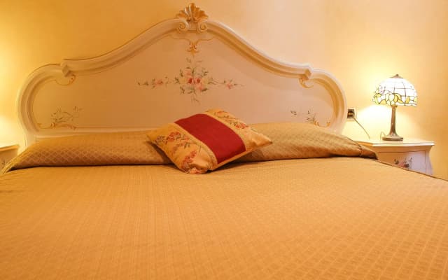 Angeles Inn - photo 3