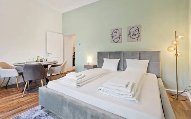 Cozy City Apartments - photo 3