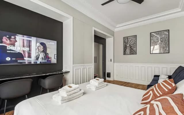 Elegant Apartment -1br/6p - Arc de Triomphe - photo 2