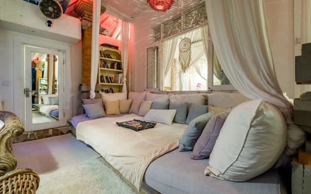 River White House - photo 2