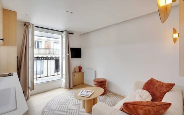 Charming apt With Balcony - 1br/2p - Saint Lazare - photo 4