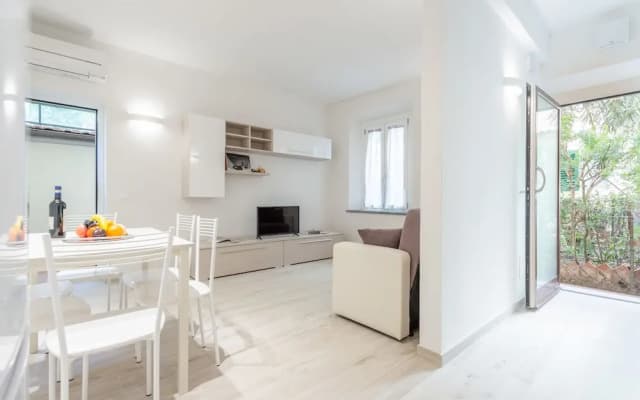 Stibbert Apartment - photo 3