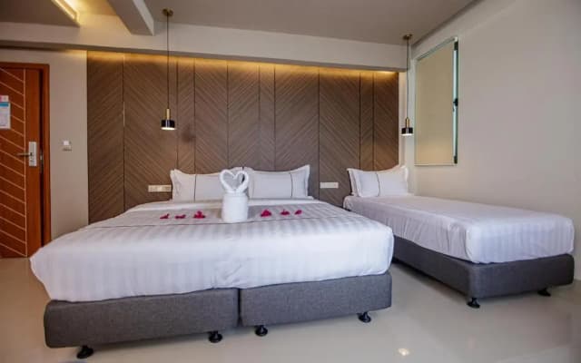 Royal Villa - photo 2
