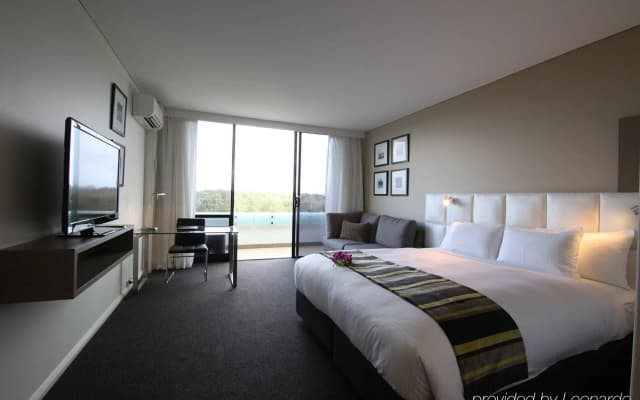 Holiday Inn Warwick Farm by IHG - photo 5