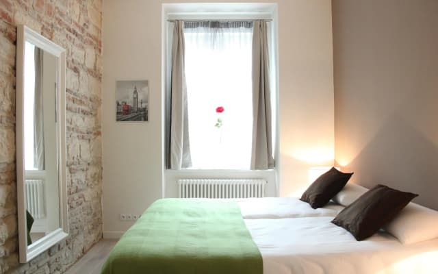Central Prague Apartments - photo 4