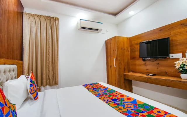 Fabhotel The Glory I - photo 4