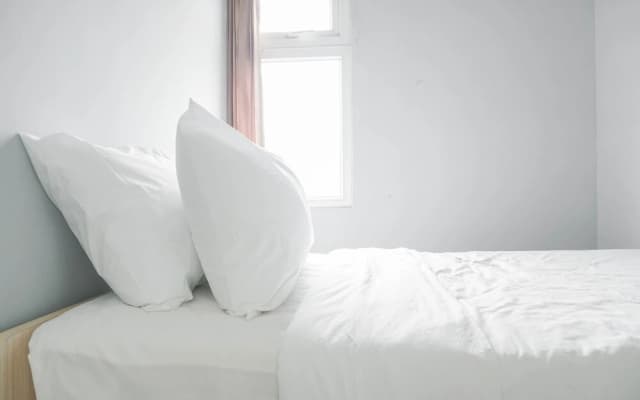 Nice And Cozy Living 2Br At Green Pramuka City Apartment - photo 3