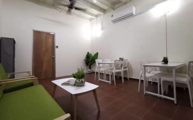 Third Street Station - Hostel - photo 2