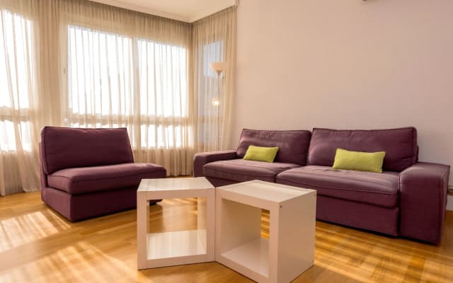Sants-Les Corts Galileu - photo 3