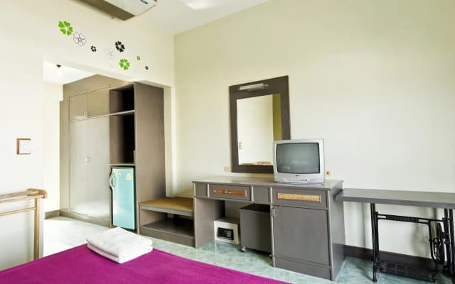 Baan Nitra Guesthouse - photo 4