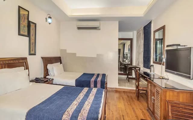 Fabhotel Clark Height - photo 3