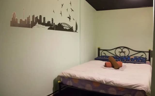Mad Cow Hostel - photo 3