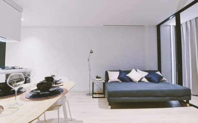 HFN Skyline Luxury Apartment - photo 3