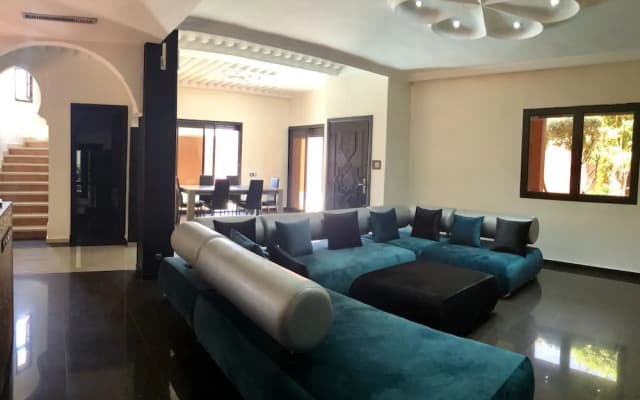 Villa Familiale avec Piscine Privée - photo 2