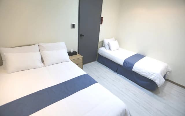 Must Stay Hotel Myeongdong - photo 2