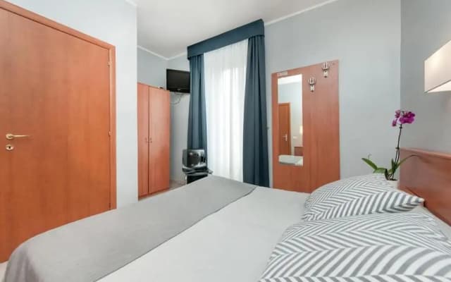 Hotel Reyes - photo 3