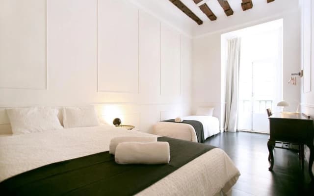 Travellers House - Hostel - photo 3