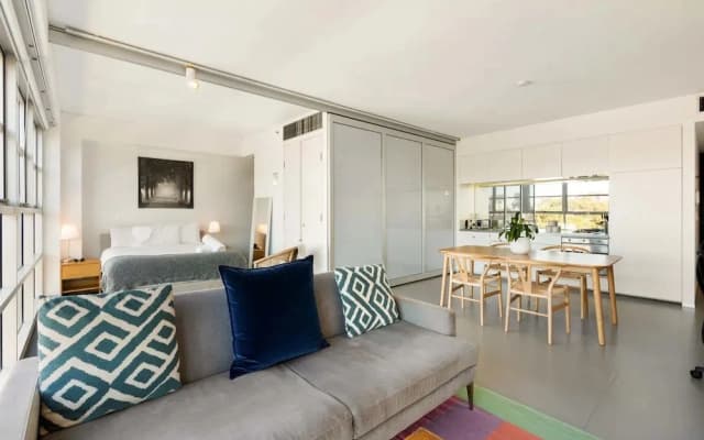 Sun Drenched Apartment in Darlinghurst - photo 4
